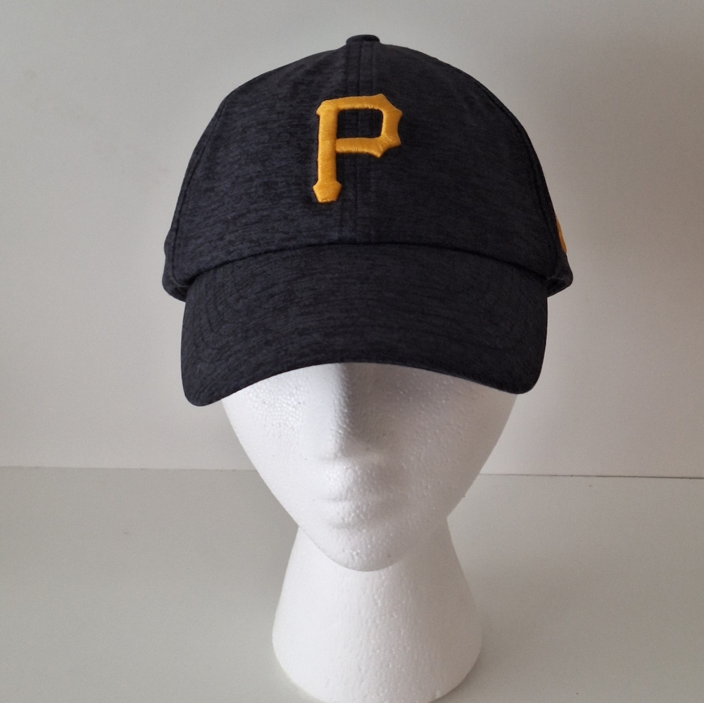 Under Armour MLB General Merchandise Pittsburgh Pirates baseball cap